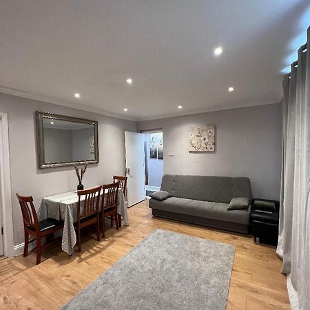 London Property Apartments For Up To 6, Next To Big Ben & London Eye Exterior foto