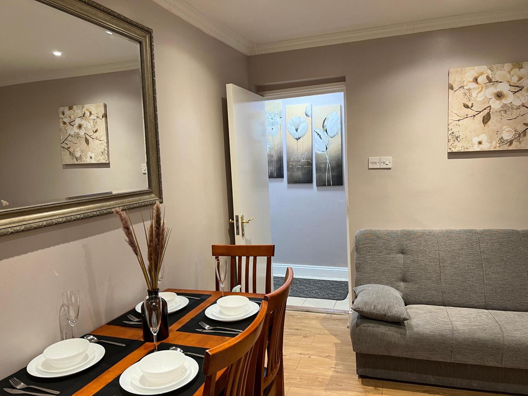 London Property Apartments For Up To 6, Next To Big Ben & London Eye Exterior foto